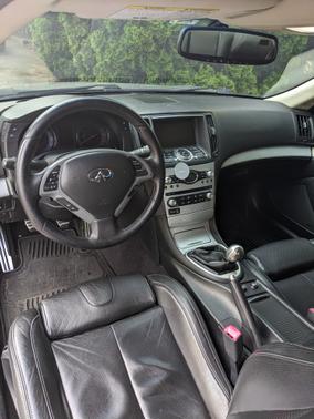 2009 INFINITI G37 Sport