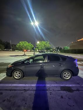 Gray 2010 Toyota Prius IV