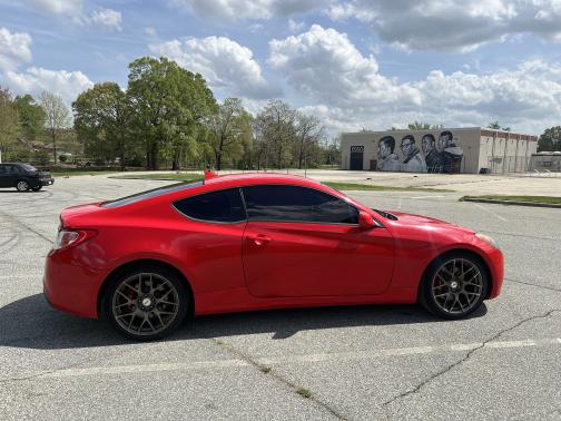 2012 Hyundai Genesis Coupe 3.8 R-Spec
