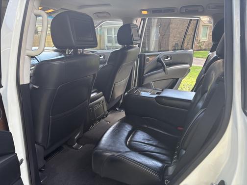 2014 INFINITI QX80 Base