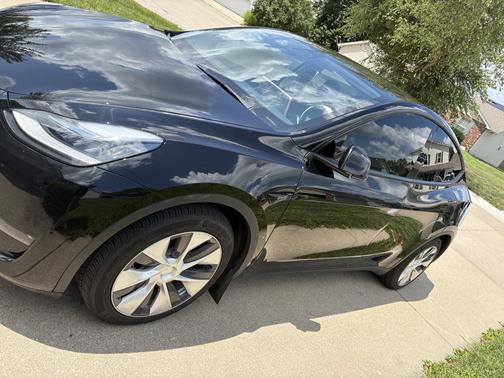 Black 2021 Tesla Model Y Long Range