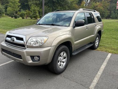Gold 2009 Toyota 4Runner SR5