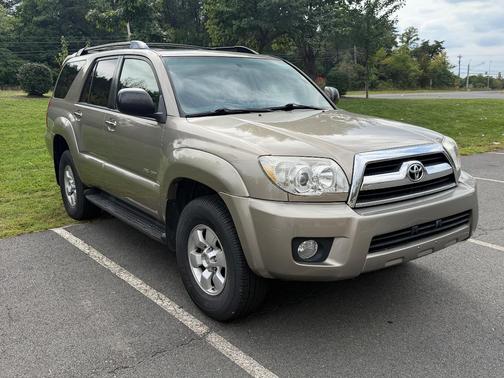 Gold 2009 Toyota 4Runner SR5