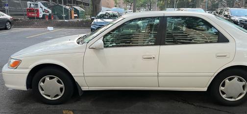 2000 Toyota Camry LE