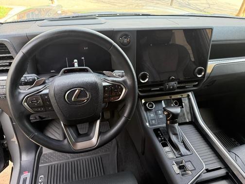 Gray 2025 Lexus GX 550 Luxury+