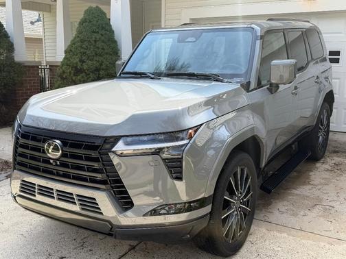 Gray 2025 Lexus GX 550 Luxury+