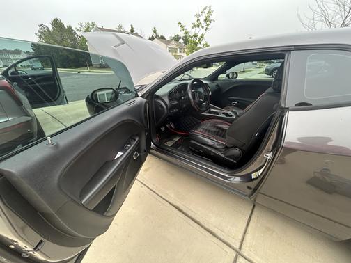 Black 2018 Dodge Challenger R/T