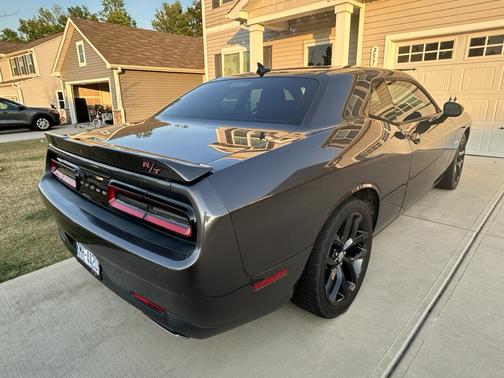 Black 2018 Dodge Challenger R/T