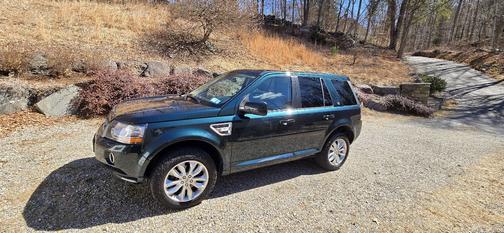 2014 Land Rover LR2 Base