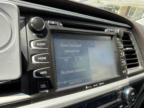 Brown 2018 Toyota Highlander Limited
