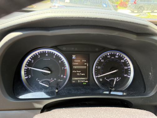 Brown 2018 Toyota Highlander Limited