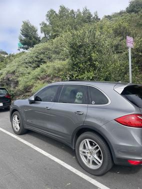 2014 Porsche Cayenne Platinum Edition