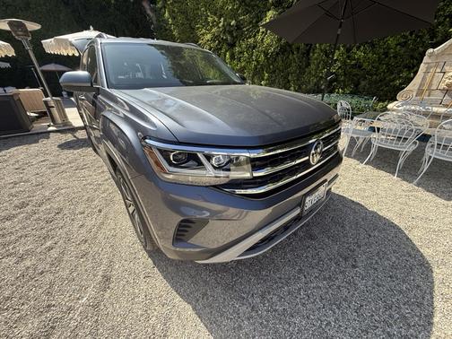 Gray 2021 Volkswagen Atlas 2.0T SE
