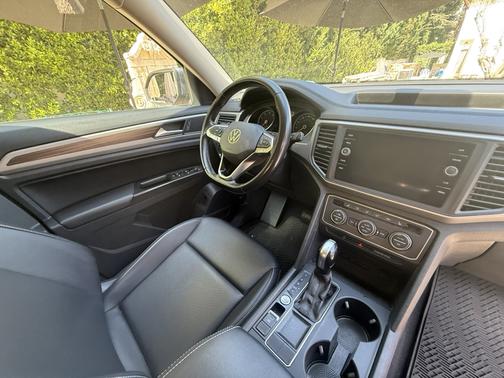 Gray 2021 Volkswagen Atlas 2.0T SE