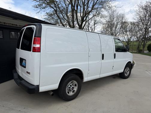 2021 GMC Savana 2500 Work Van