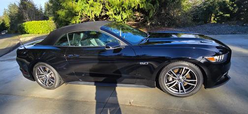 2017 Ford Mustang GT Premium