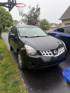 Black 2015 Nissan Rogue Select S