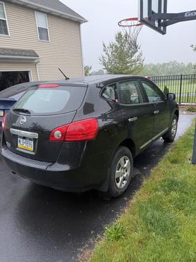 Black 2015 Nissan Rogue Select S
