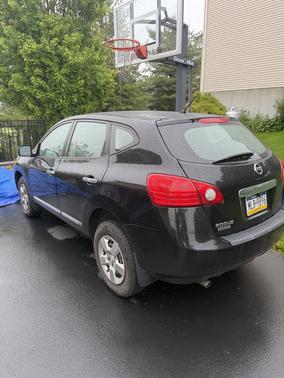 Black 2015 Nissan Rogue Select S