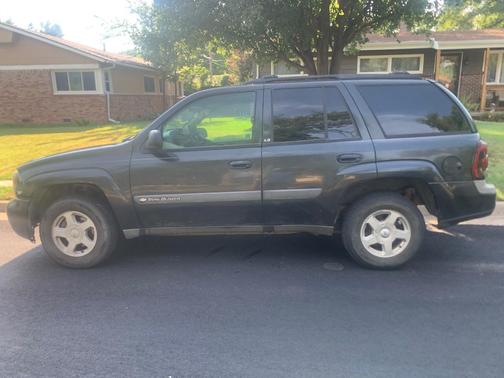 Gray 2003 Chevrolet Trailblazer LS