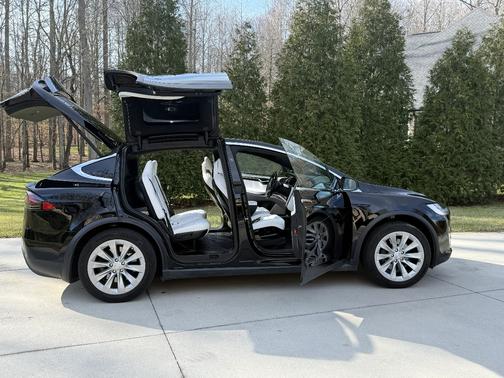 2017 Tesla Model X 100D