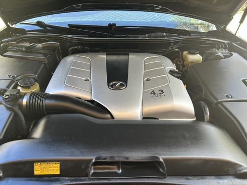 Black 2006 Lexus LS 430 Base