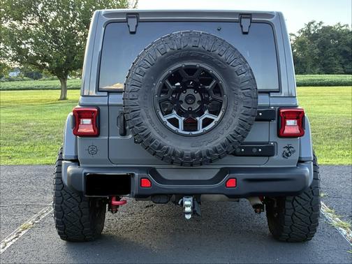Gray 2020 Jeep Wrangler Unlimited Rubicon