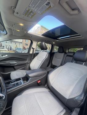 White 2018 Ford Escape SE