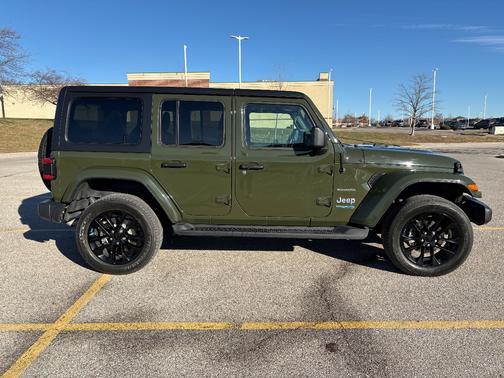 2022 Jeep Wrangler Unlimited 4xe Sahara