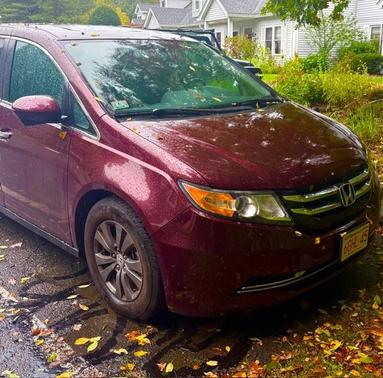 Red 2014 Honda Odyssey EX-L