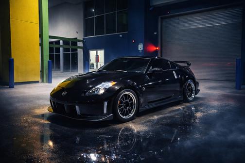 Black 2007 Nissan 350Z NISMO
