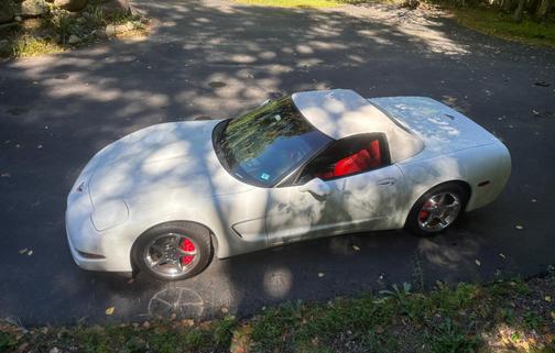 White 2000 Chevrolet Corvette Base