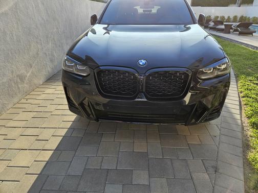 2023 BMW X4 xDrive30i