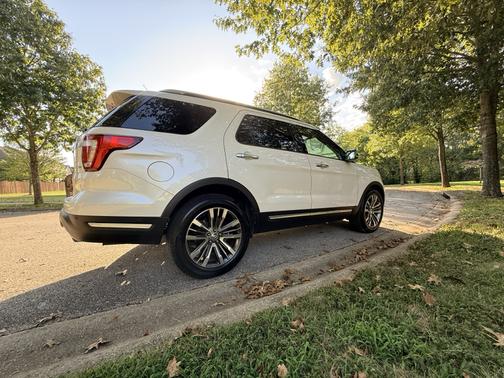 2019 Ford Explorer Platinum