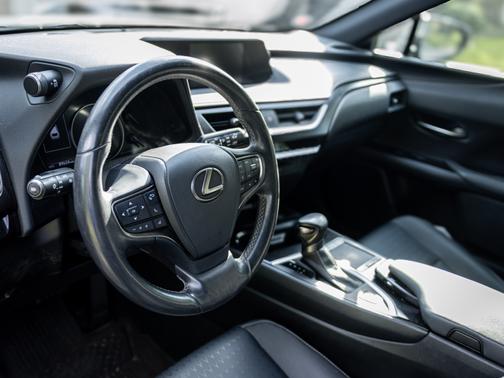 2022 Lexus UX 250h Base