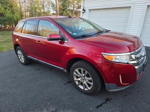 Red 2013 Ford Edge Limited