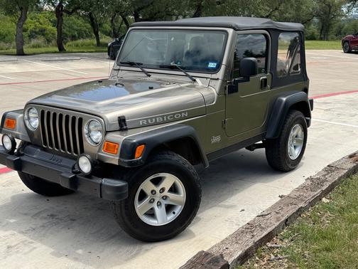 Beige 2003 Jeep Wrangler Rubicon