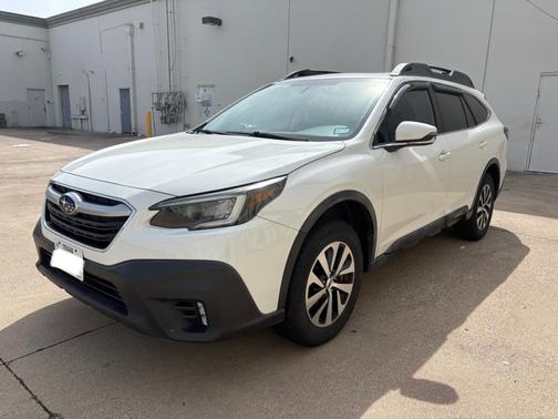 White 2020 Subaru Outback Premium