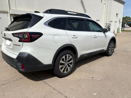 White 2020 Subaru Outback Premium