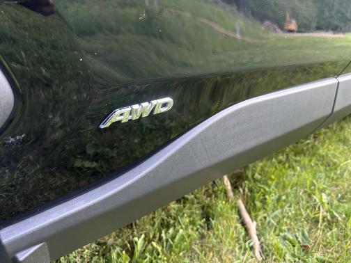 2020 Toyota RAV4 Hybrid LE