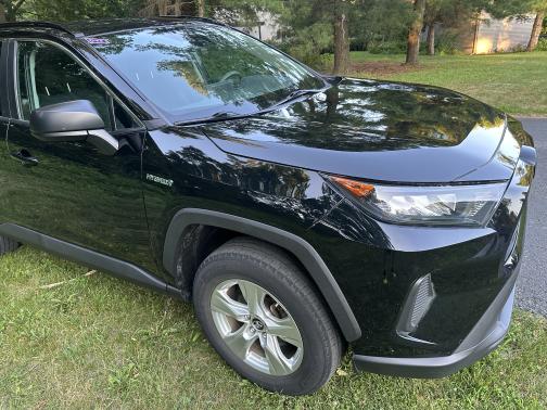 2020 Toyota RAV4 Hybrid LE