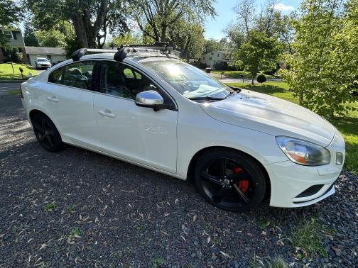2013 Volvo S60 T6 R-Design Platinum