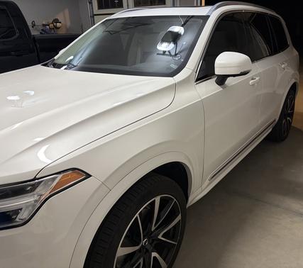 White 2024 Volvo XC90 B6 Plus Bright Theme 6 Passenger