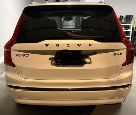 White 2024 Volvo XC90 B6 Plus Bright Theme 6 Passenger