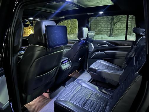 2021 Cadillac Escalade ESV Premium Luxury Platinum