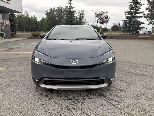 Gray 2023 Toyota Prius XLE