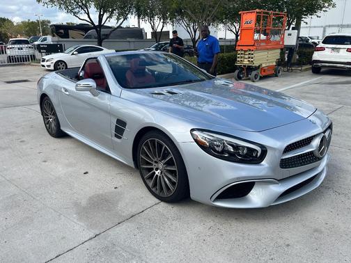 Silver 2017 Mercedes-Benz SL 550 Base