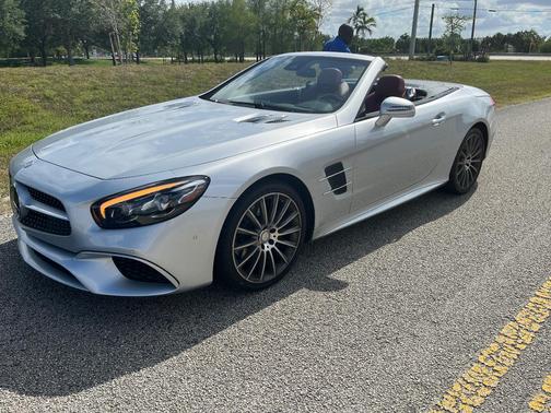 Silver 2017 Mercedes-Benz SL 550 Base