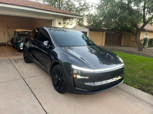 2026 Tesla Model Y Premium RWD