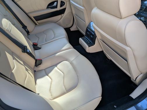 2010 Maserati Quattroporte Sport GT S